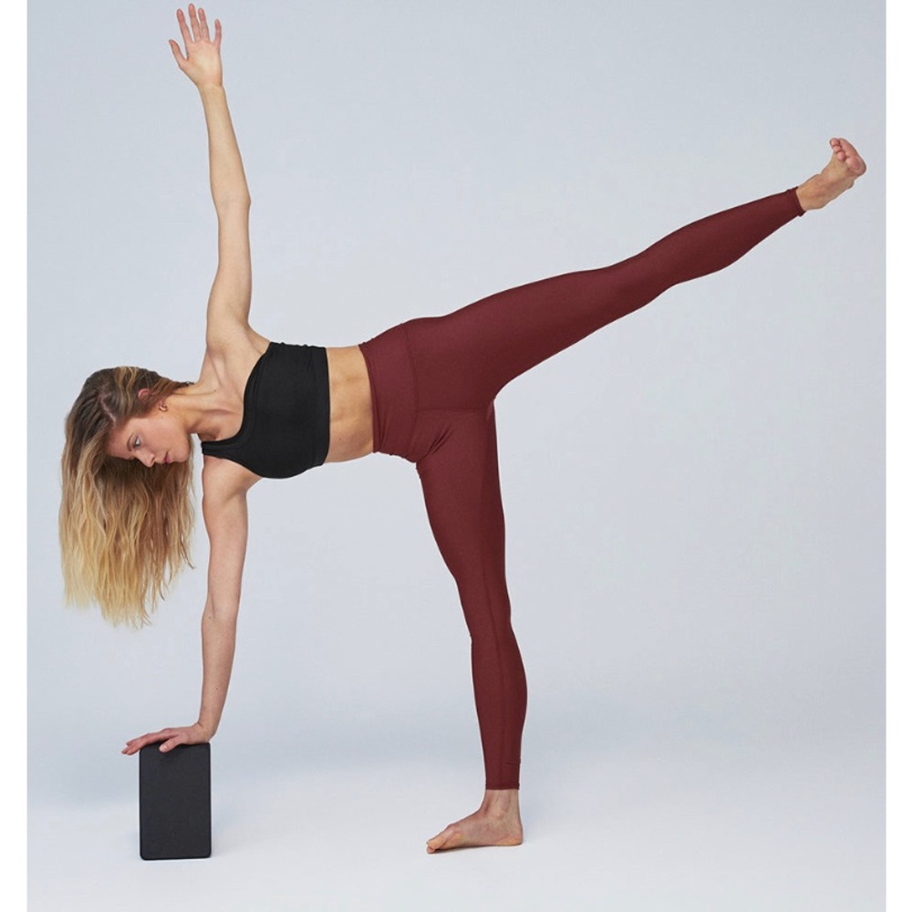 Alo Yoga High waist airlift leggings size small